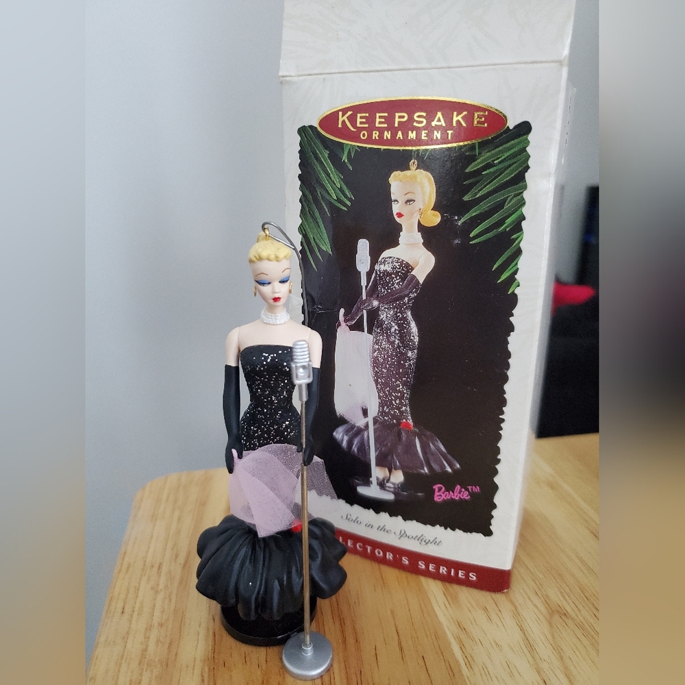 New Hallmark Keepsake 1995 Solo in the Spotlight Barbie Christmas Ornament